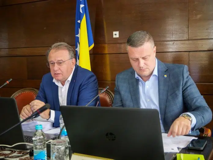 13 miliona KM za ublažavanje negativnog uticaja energetske krize - 13 Miliona Km Za Ublazavanje Negativnog Uticaja Energetske Krize