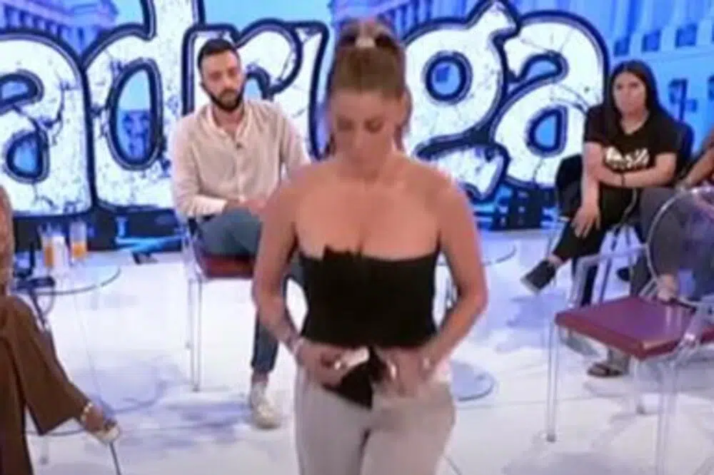 ANA ĆURČIĆ U SUZAMA NAPUSTILA EMISIJU: Briznula u plač zbog bolne provokacije