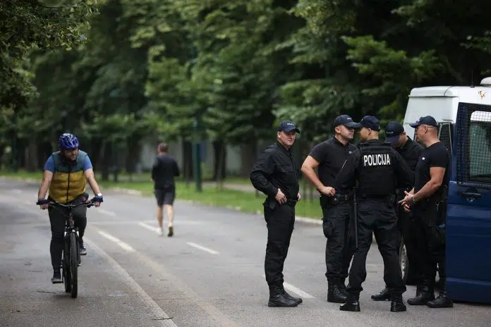 1690964177 Alen I Adnan Dobili Po Godinu Zatvora Napali Patrolu Oborili