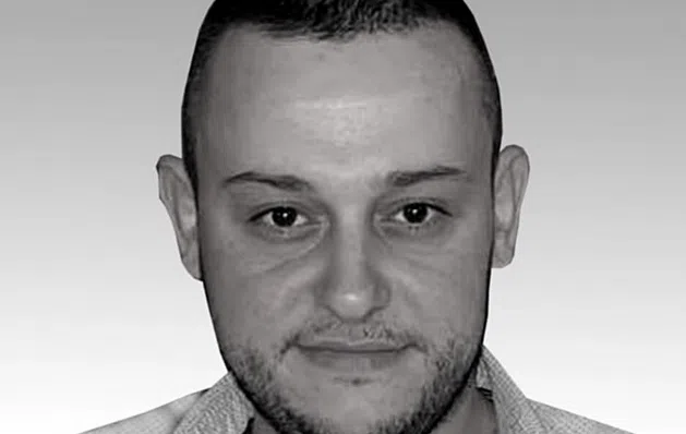 Porodicna Tragedija Otac Mu Poginuo Prije Osam Mjeseci A Onda