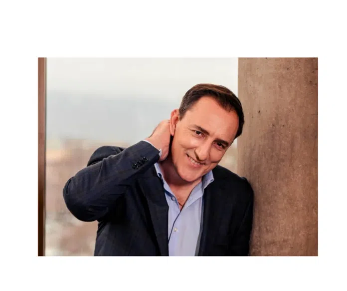 Sergej Cetkovic U Prvom Susretu Sa Merlinom Gledao Sam U