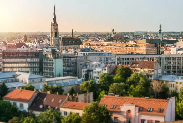 Svako Bira Sta Ce Drzati U Stanu Ali Druze Novosadaninu