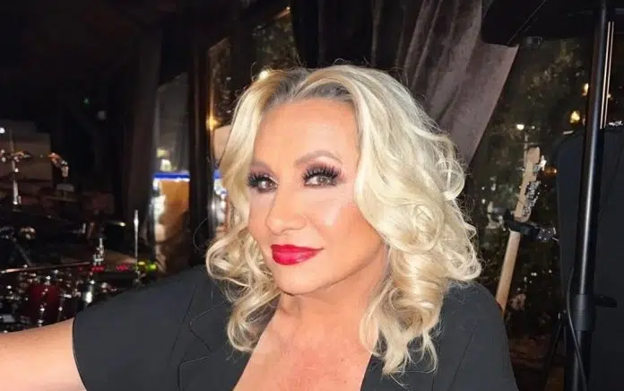 Vesna Zmijanac Se Osusila Pjevacica Odrzala Nastup Poslije Operacije Srca