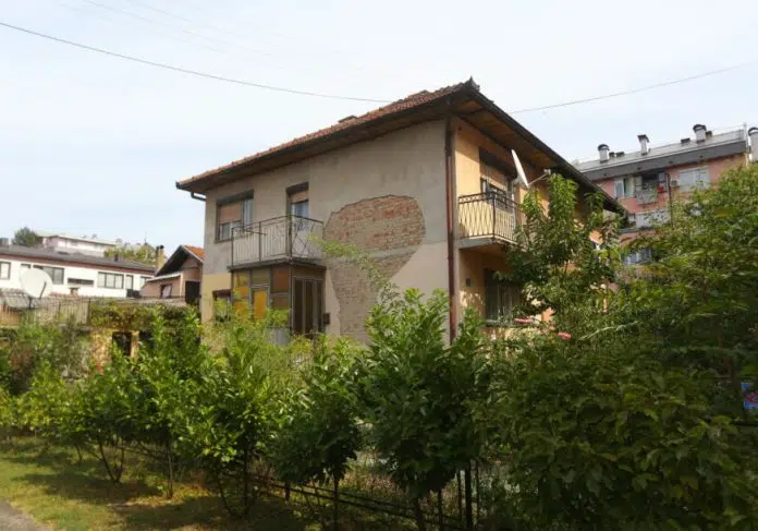 DETALJI UŽASA U BANJOJ LUCI: MAJKA I SIN DANIMA MRTVI Detalji Uzasa U Banjoj Luci Majka I Sin Danima Mrtvi