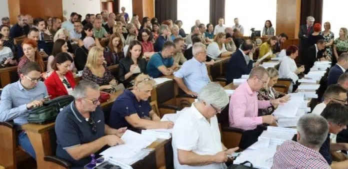 Kanton Sarajevo Sa Preko Cetiri Miliona Km Sufinansira 452 Naucoistrazivacka