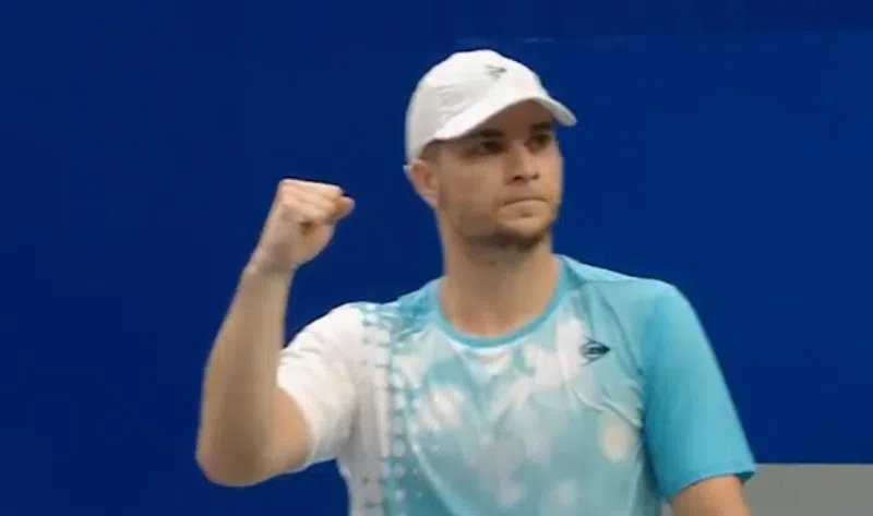 ATP SOFIJA: Vraćao se nekoliko puta, Kecmanović bez drugog kola