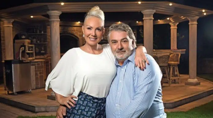 Lepa Brena otkrila kako je izgledala njena vjeridba: Čika Abide Lepa Brena Otkrila Kako Je Izgledala Njena Vjeridba Cika Abide