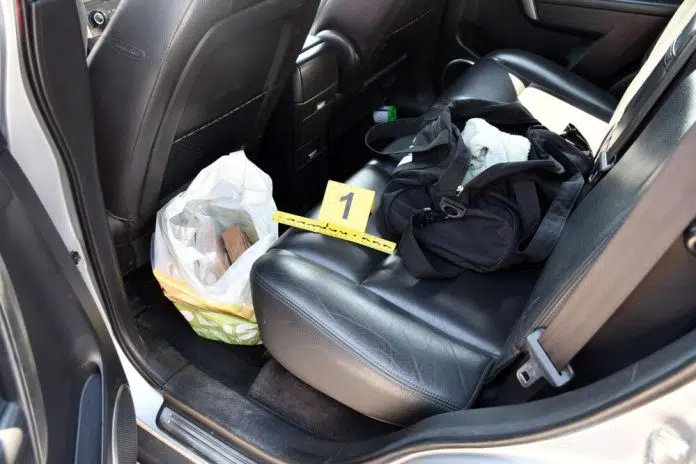 POGLEDAJTE ŠOK NATPIS NA KOKAINU ZAPLIJENJENOM U BEOGRADU! DVOJICA PALA Pogledajte Sok Natpis Na Kokainu Zaplijenjenom U Beogradu Dvojica Pala