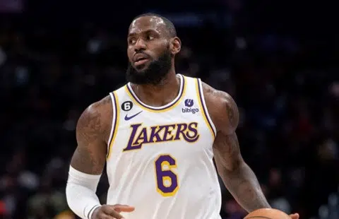 SAD će nakon razočaranja uzvratiti novim Dream Teamom? LeBron okuplja Sad Ce Nakon Razocaranja Uzvratiti Novim Dream Teamom Lebron Okuplja