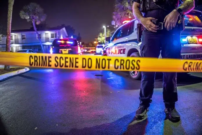 Strasne Scene U Americi Ubijeni Roditelji Dvoje Djece I Tri