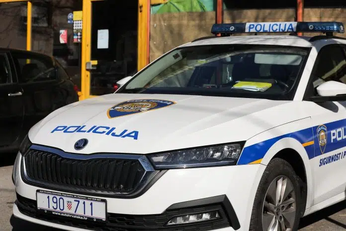 1696180766 Horor U Zagrebu Skocila Sa 4 Sprata Nakon Sto Ju