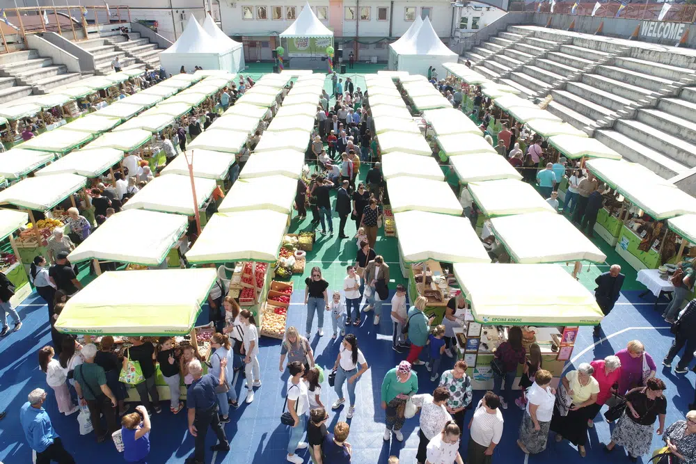 FOTO: Food fest u Konjicu privukao goste iz svih krajeva BiH