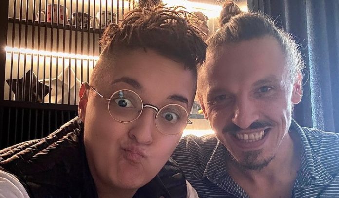 Dvojac Iz Bih Haris Rahmanovic I Nino Mujagic Radili Pjesme