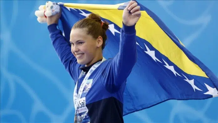 Lana Pudar Bih Je Moja Zemlja I Za Nju Zelim