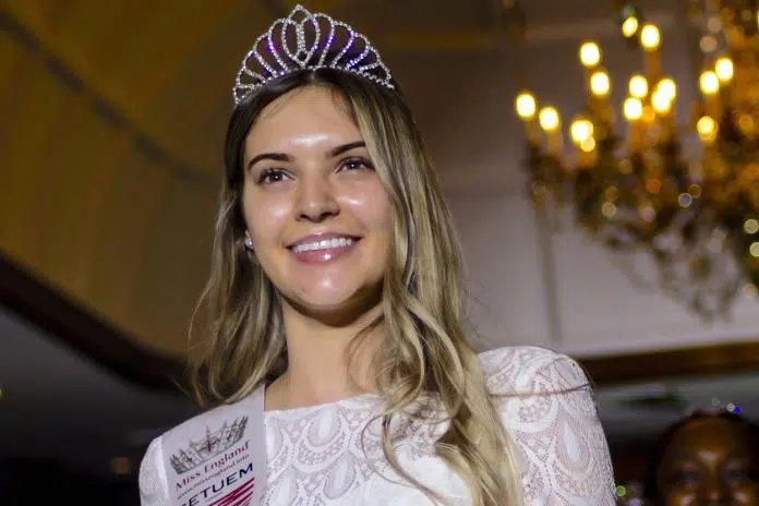Održan prvi svjetski izbor za Miss bez šminke: pobijedila je Odrzan Prvi Svjetski Izbor Za Miss Bez Sminke Pobijedila Je