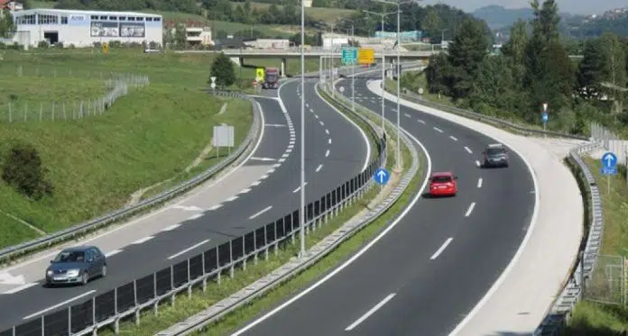 Osiguranjem Od Autoodgovornosti Pokrivaju Se Stete Nacinjene Na Drugom Vozilu