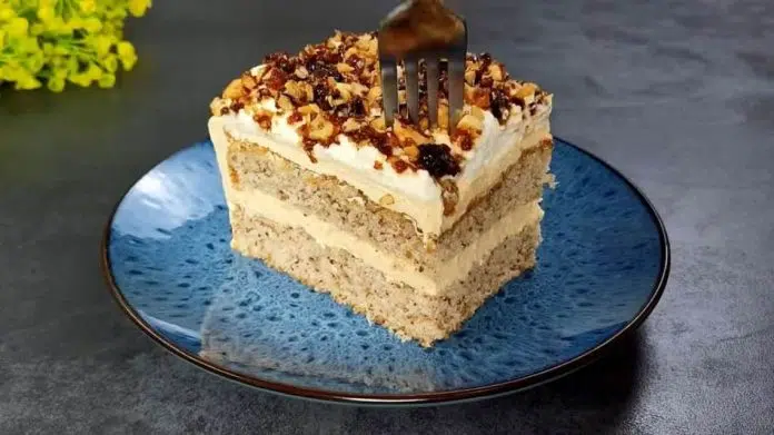 Raskosna Torta Sa Karamelizovanim Orasima Poput Poslastica Iz Naseg Djetinjstva