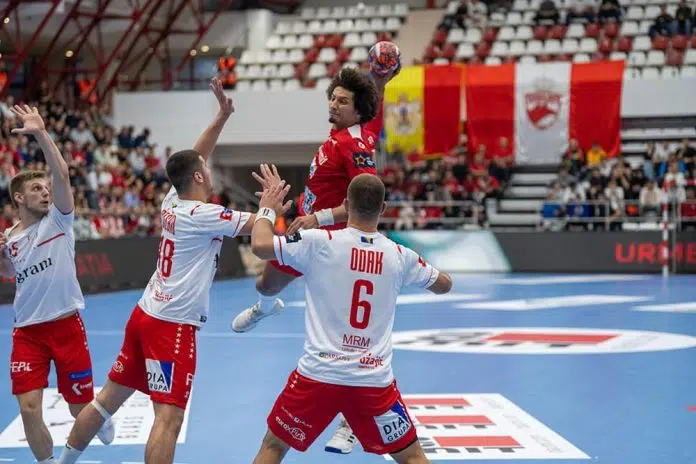 Skautima Celik Sparing Partner Pred Fuchse