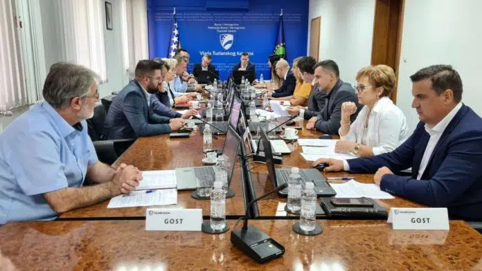 U TK za period 2024-2026. planirane javne investicije vrijednosti oko U Tk Za Period 2024 2026 Planirane Javne Investicije Vrijednosti Oko