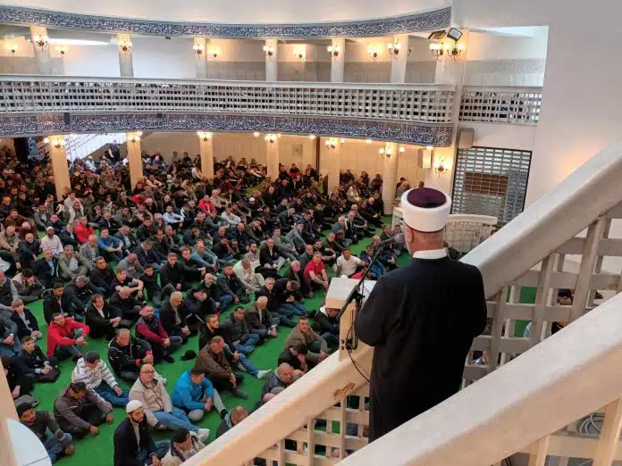 REISUL-ULEMA NA HUTBI U ZAGREBU: MUSLIMANI HRVATSKE SU INSPIRACIJA MNOGIM 1699024412 Reisul Ulema Na Hutbi U Zagrebu Muslimani Hrvatske Su Inspiracija Mnogim