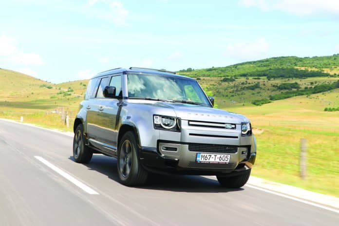 1699906494 Test Land Rover Defender
