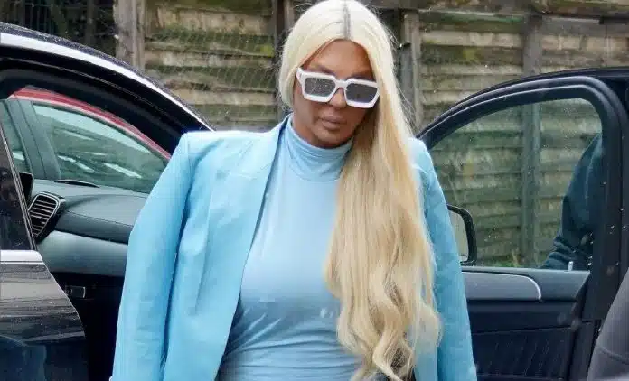 Jelena Karleusa Dokovic Je Vanzemaljac