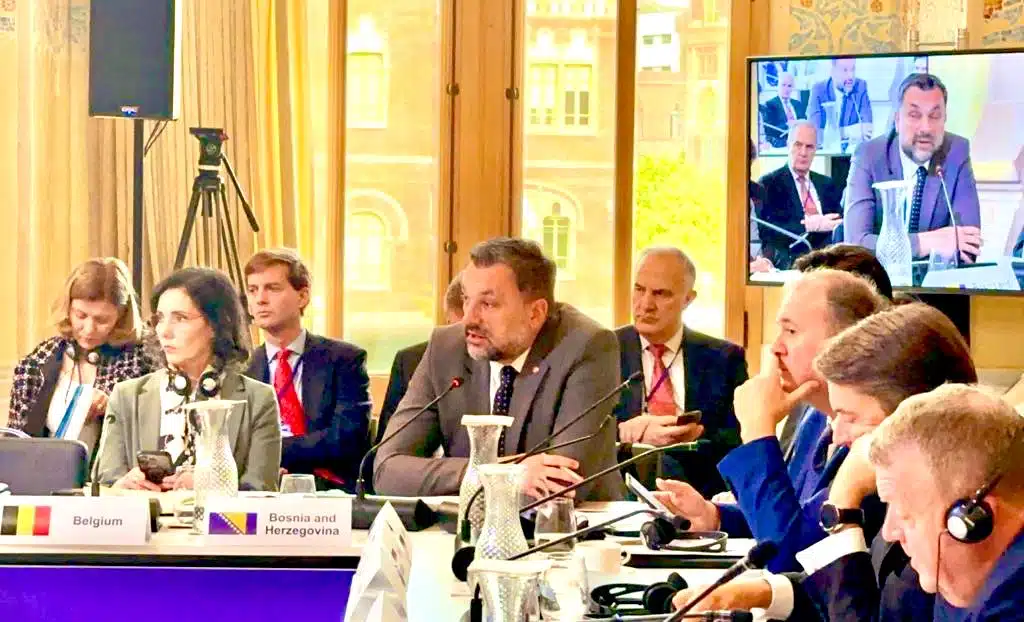 Konaković u Barseloni: “Pravila rata su jasna; Nema nikakvog opravdanja za ubijanje civila”