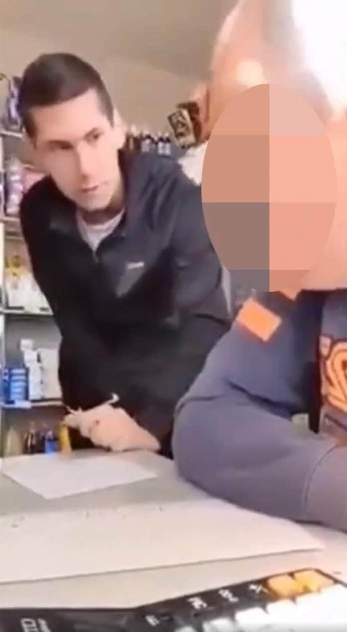 Na Benzinskoj Je Trazio Posao Rugali Su Mu Se Zbog