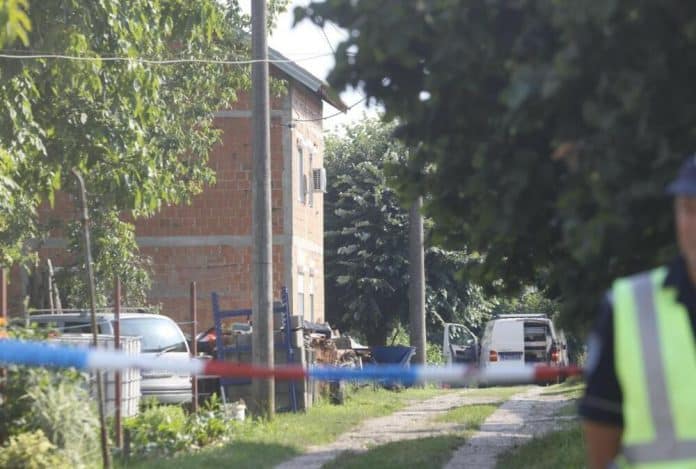 Oglasio Se Otac Djecaka Koji Se Objesio Direktor Skole I