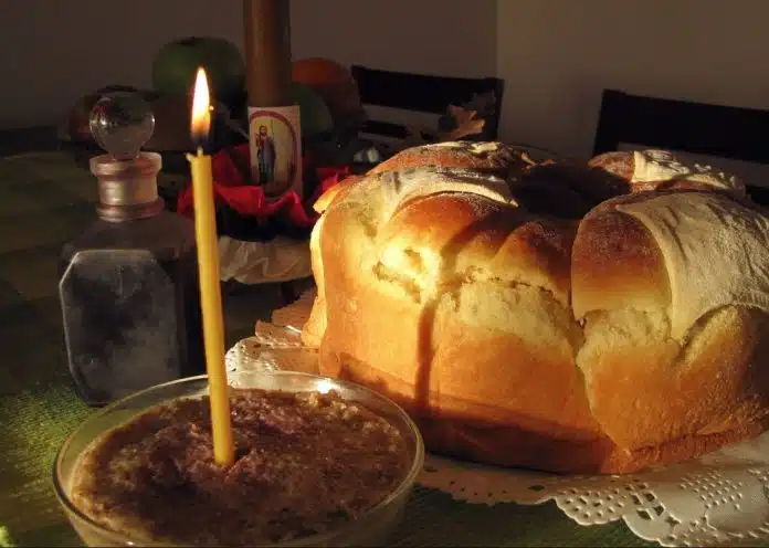 Slavsko Zito Sa Medom I Bademima Jos Je Slade Od