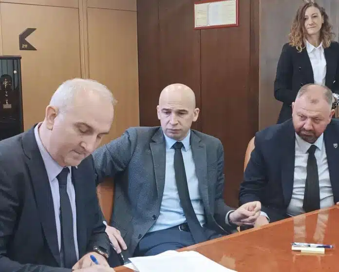 Vlada ZDK izdvojila 1.000.000 KM subvencija za izgradnju poslovnih zona Vlada Zdk Izdvojila 1000000 Km Subvencija Za Izgradnju Poslovnih Zona