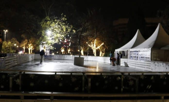 1703059760 Na Klizalistu U Mostaru Maloljetnici Zaustavljali Djecu I Pitali Koje