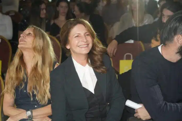 1703795521 Muski Stajling U Kojem Izgleda Zenstvenije Nego U Haljini Branka