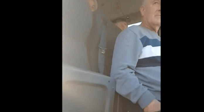 Beogradani Proklinju Srbe Iz Rs A Zbog Dovlacenja Autobusima Na Glasanje