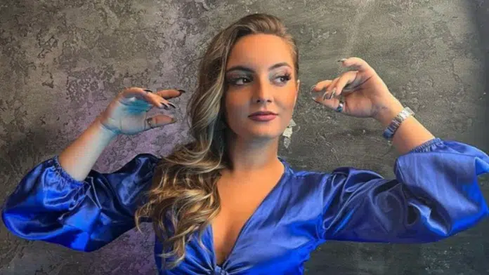 Bosanka Belma Huseinefendic Slusa Mentoricu Jelenu Karleusu Evo Sta Je
