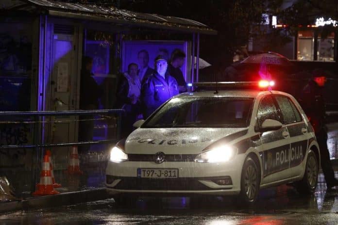 Mostar Divljali Po Klubu Pa Ih Zastitari Istukli