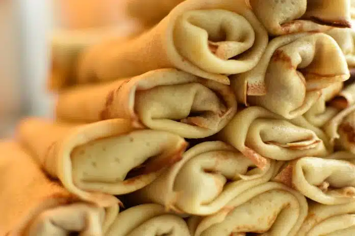 Palacinke Sa Sokom Od Jabuka I Cajem Tri Zanimljiva Posna