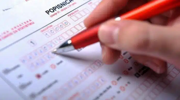 POPIS STANOVNIŠTVA U CRNOJ GORI: OTKRIVENO DA 16 POPISIVAČA KORISTE Popis Stanovnistva U Crnoj Gori Otkriveno Da 16 Popisivaca Koriste