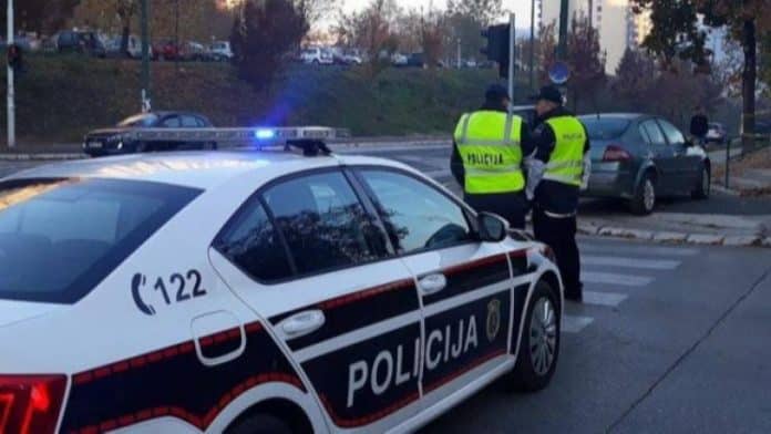 U Sarajevu Uhapsen 24 Godisnjak Zbog Iznudivanja Novca I Drugih Prekrsaja