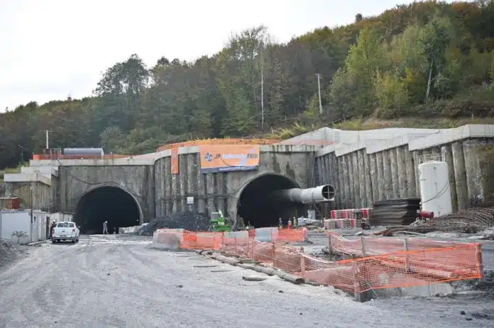 Uskoro Krece Izgradnja 30 Novih Kilometara Autoceste U Bosni I