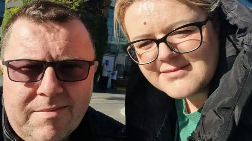 BH. PJEVAČU PO DRUGI PUT OPERISAN TUMOR NA MOZGU: Šerif ima amneziju, ne sjeća se prijatelja