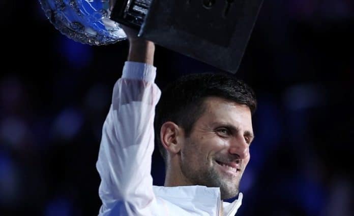 Rod Laver Siguran Neka Pocnu Ugravirati Novakovo Ime Na Trofej