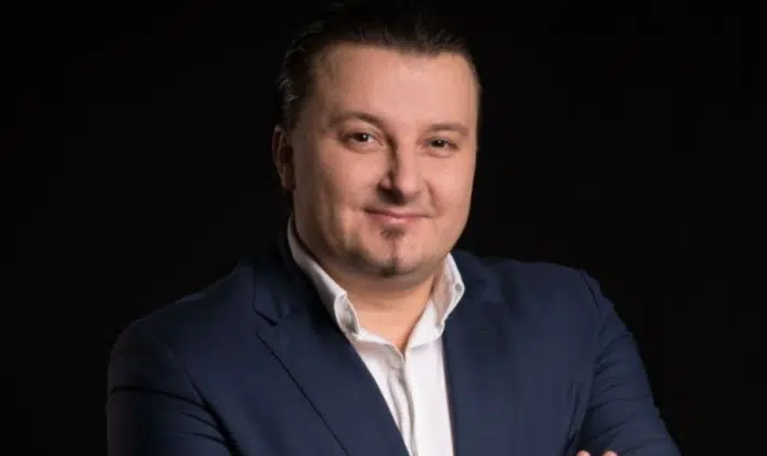 Znate Li Ko Je Kralj Derneka Stekao Veliku Popularnost U