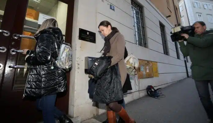 Zataškali nesreću pijanog gradonačelnika Zataskali Nesrecu Pijanog Gradonacelnika