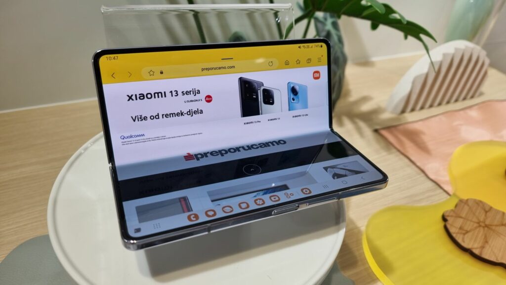 samsung galaxy z fold5 4