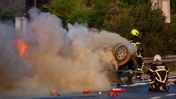 1711354642 Izvukao Dijete Iz Plamteceg Automobila Pokusao Sam Izvuci I Majku