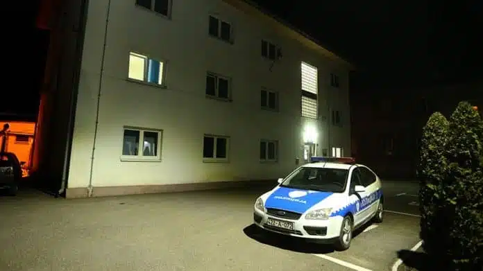 HTIO MU JE OTETI BOMBU, ALI JE U TOM TRENUTKU Htio Mu Je Oteti Bombu Ali Je U Tom Trenutku