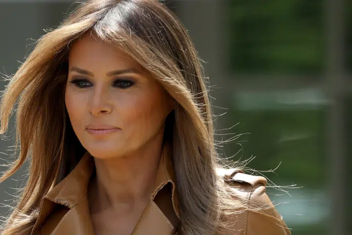 Haljina Koja To Nije Cvjetno Izdanje Melanije Trump Nikoga Ne