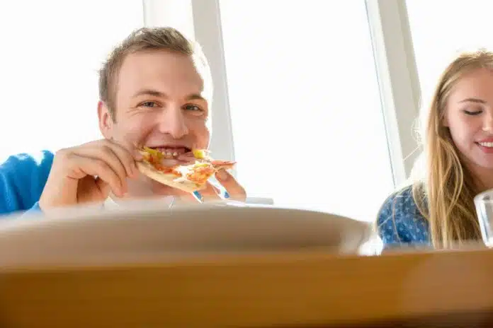 Ovo Je Najbolji Nacin Za Podgrijavanje Pizze Vrh Ce Ostati