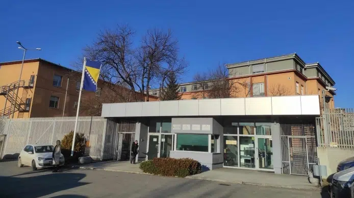 PROTIV SARAJLIJA PODIGNUTA OPTUŽNICA: SUMNJA SE DA SU KRIJUMČARILI VIŠE Protiv Sarajlija Podignuta Optuznica Sumnja Se Da Su Krijumcarili Vise